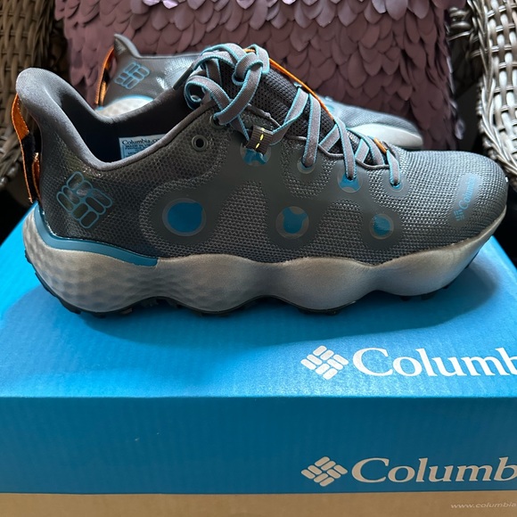 Columbia shoes - Picture 2 of 8